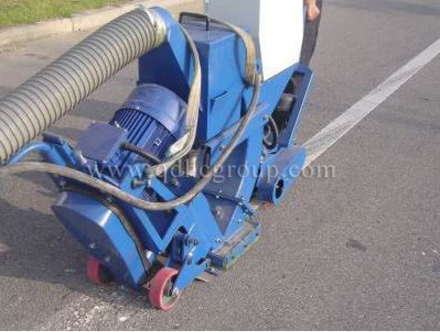 Marking line cleaning mobile road shot blasting machine